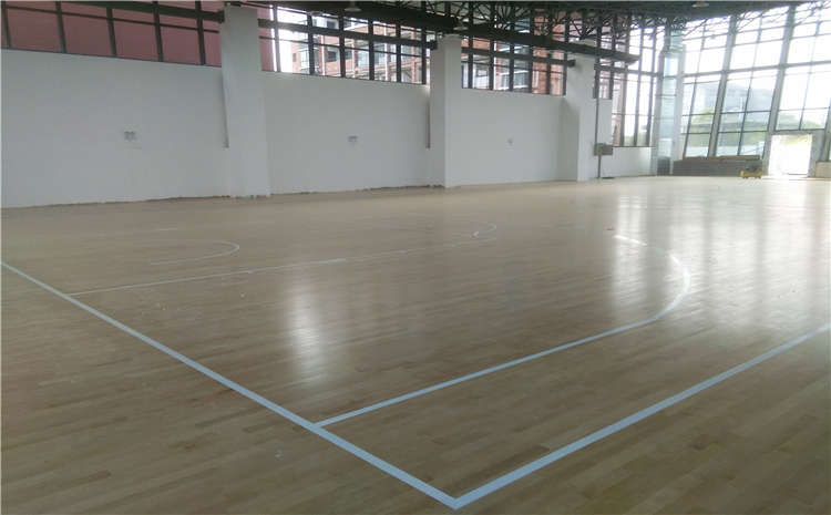 硬木企口籃球館木地板一般多少錢？
