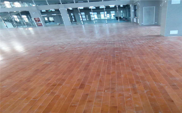 進口體育場木地板一般多少錢