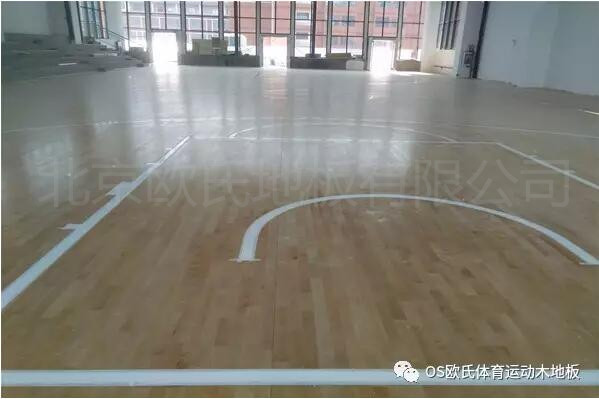 宜昌土門中學籃球木地板楓木一級運動木地板鋪設效果圖-3 宜昌土門中學籃球木地板楓木一級運動木地板鋪設效果圖-3