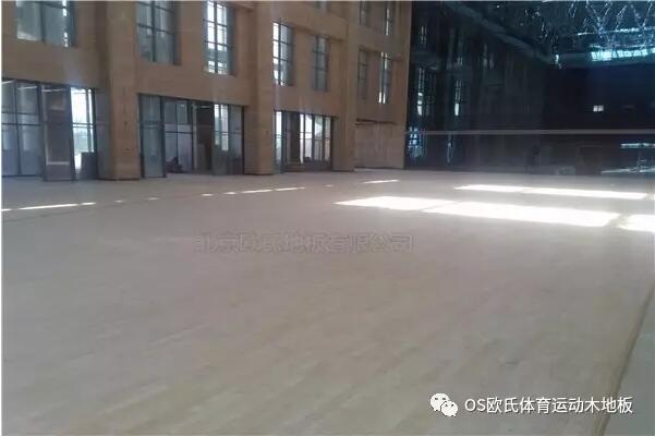 甘肅省酒泉市體育籃球木地板鋪設工程